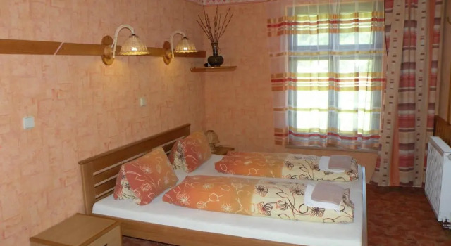 Люкс с балконом Hotel Lesní dům
