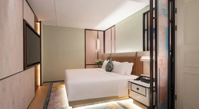 Люкс Luxury Shantou DIOTEL Queen Hotel