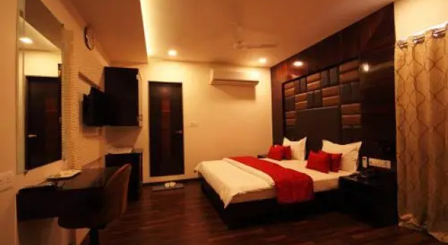 OYO 4701 Hotel Furaat Inn, Rezervovat Hotel Hotely v Gujarat s parkováním, Parkování