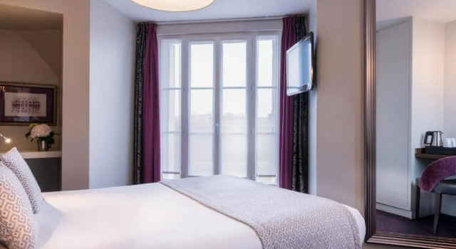 Двухместный номер Standard с балконом Hotel de Neuve by Happyculture