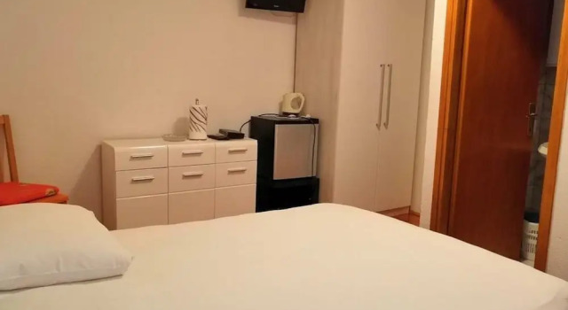 Apartments Ruža, Забронировать Апартаменты/квартира Апартаменты Трогир, рядом с Общественный Пляж Кузмич, Апартаменты/квартира