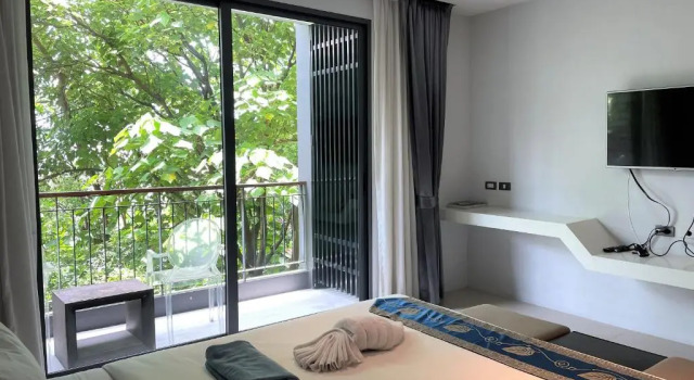 Апартаменты Private apartment at Emerald Terrace