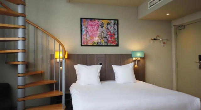Номер Family & Friends Дуплекс ALMA Grand Place Hotel