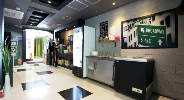 Gimpo the H, Prenota Hotel Hotel a Gyeonggi-do con parcheggio, Parcheggio