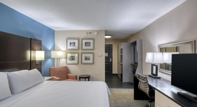 Номер Standard Holiday Inn & Suites Atlanta Airport North by IHG