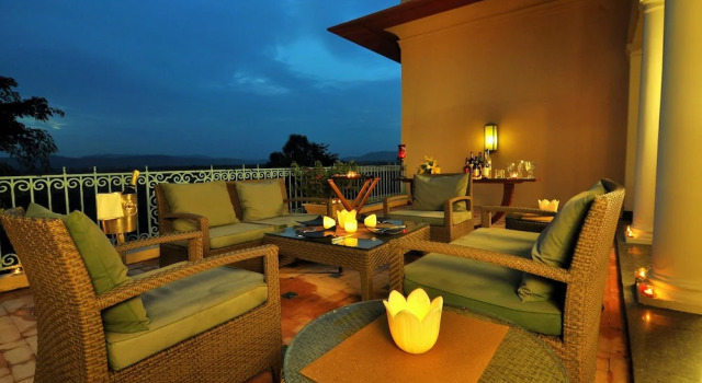 Люкс с балконом Ramgarh Lodge, Jaipur   IHCL SeleQtions