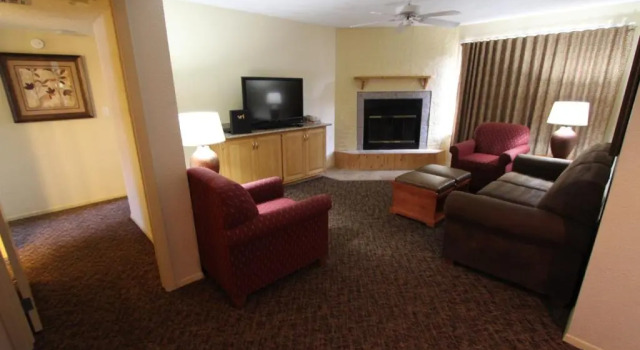 Апартаменты Crown Point Resort