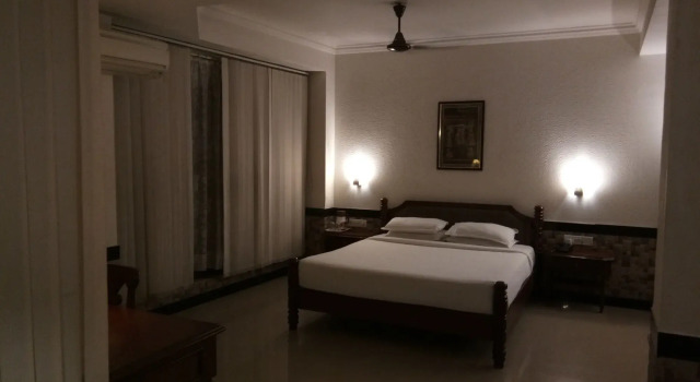 Hotel Arch Manor, Забронировать Отель Отели штата Махараштры 3 звезды, 3*