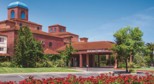DoubleTree by Hilton Hotel Sonoma Wine Country