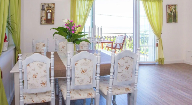 Beautiful villa with sea view and pool located near Opatija
