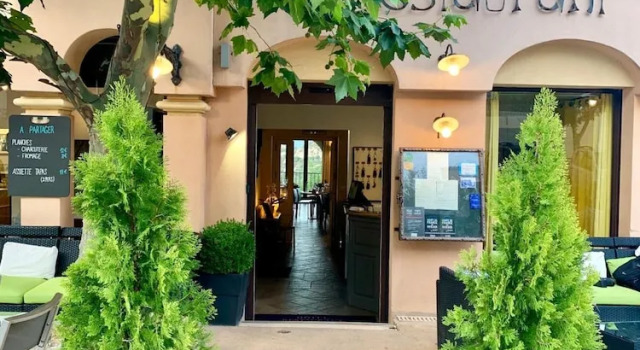 A Pasturella, Book Hotel Monticello Balagne