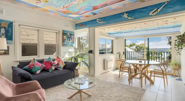 Апартаменты Harbourside Pad With Waterfront Views