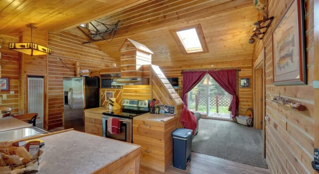 Lake Access at Peaceful Kenai Peninsula Getaway, Rezerwuj Hotel Soldotna 