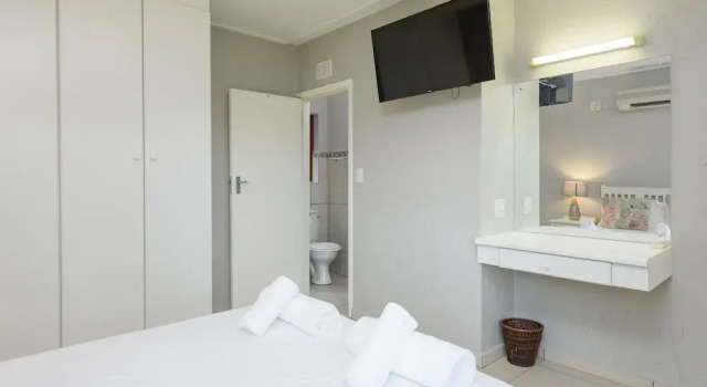 San Lameer Villa Rentals 3708