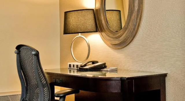 Номер Standard DoubleTree by Hilton Raleigh Durham Airport at Research Triangle Park