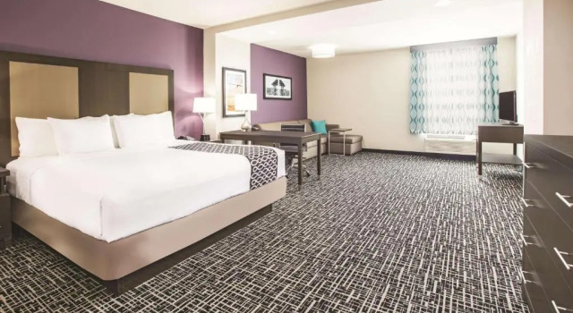 Номер Executive La Quinta by Wyndham Dallas Plano - The Colony