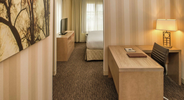 DoubleTree by Hilton Portland - Beaverton, Book Hotel Beaverton Willamette Valley