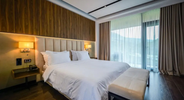 Номер Deluxe Uji i Ftohte Hotel