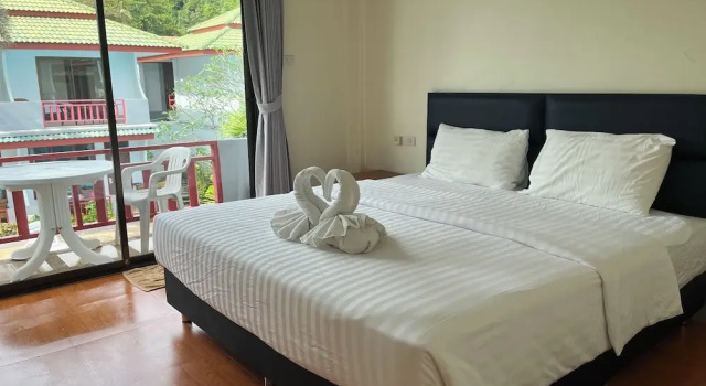 Двухместный номер Standard с балконом и с видом на бассейн Bamboo @ Koh Chang