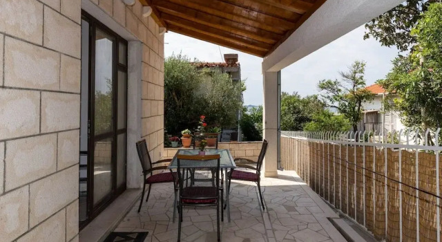 Апартаменты Apartments Kisic - Two-bedroom Apartment With Terrace