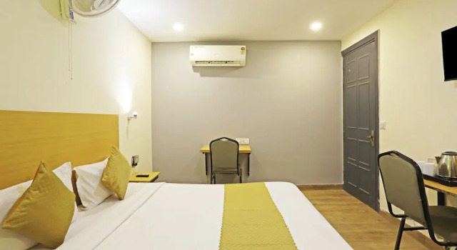 Номер Economy Hotel Twamev residency Uttam Nagar couple friendly
