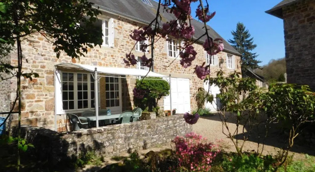 Le Moulin LEveque, Book Hotel Hotels in Normandy with Parking, Parking