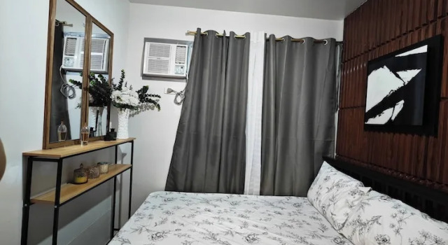 Номер Standard Luxurious and Cozy Condo in Quezon City With City View