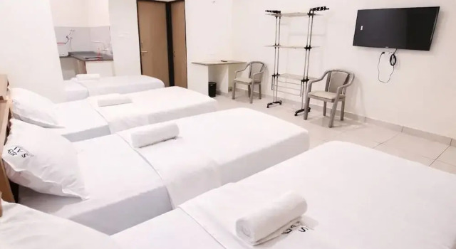 Четырёхместный семейный номер Standard Savi Service Apartments