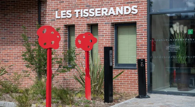 Résidence Les Tisserands - Domitys, Varaa Hotelli Hotellit Oise pysäköinnillä, Pysäköinti