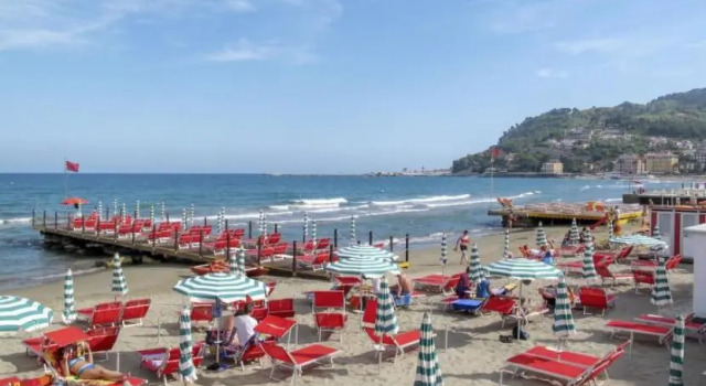 Flat 4 Bedrooms 3 Bathrooms - Monade Santa Lucia
