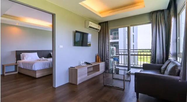 Люкс Tisha Hotel ABAC Bangna