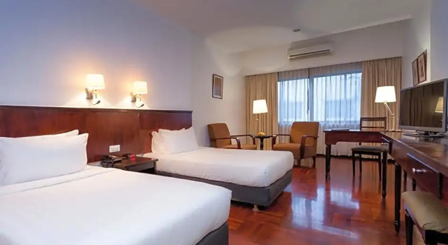 Номер Standard с балконом Le Charme Vientiane Hotel
