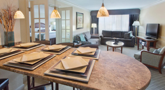 Двухместный люкс Crowne Plaza Hotel Portland-Downtown Convention Center by IHG