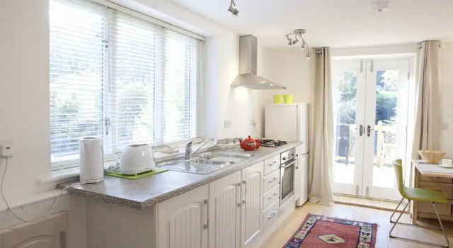 Spring Wood Studios, Reserva ahora Hostal o pensión Wadsworth Inglaterra
