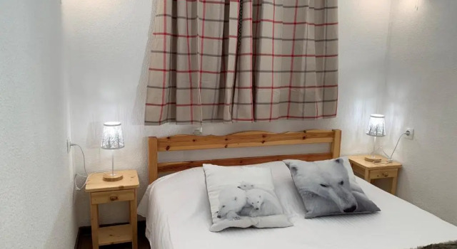 Vaujany Locations - Cochette II Apt 12, Prenota Appartamento Hotel a Alvernia con parcheggio, Parcheggio