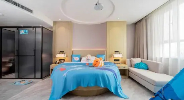 Семейный тент Fuhua Junyue Hotel (Luntai Bus Station Xinxin Pedestrian Street Branch)