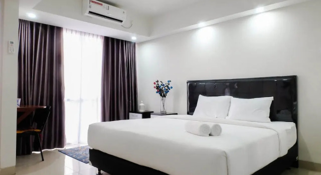 Suite Studio Room near Pancoran and MT Haryono, Book Hotel Jakarta Jakarta Province