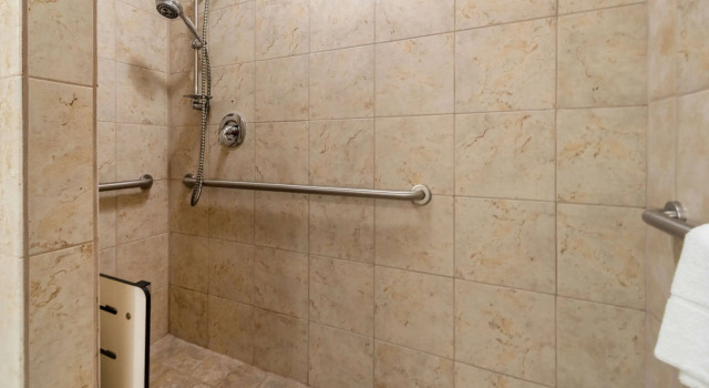 Четырёхместный номер Business Quality Inn & Suites Vandalia near I-70 and Hwy 51