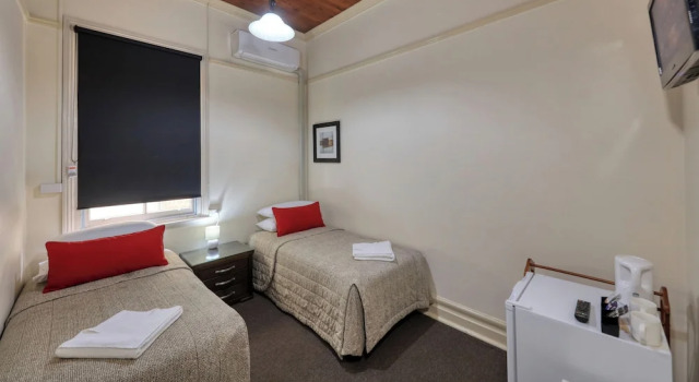 Двухместный номер Standard Commercial Travellers House