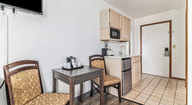 Двухместный номер Standard с видом на парк Snyders Shoreline Inn
