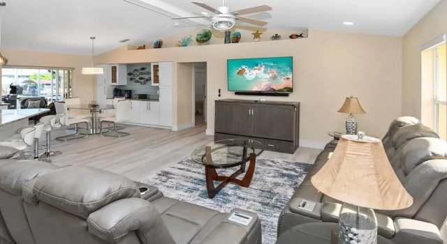 Вилла Just Chill Modern Canal Villa w Heated Pool