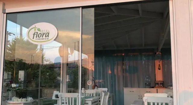Flora Otel Bozcaada