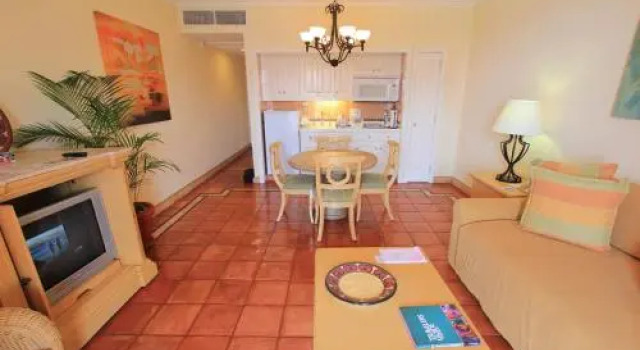 Suites at Rose Resort and Spa Cabo San Lucas, Varaa Lomakeskus Hotellit Baja California Sur uima-altaalla, Uima-allas