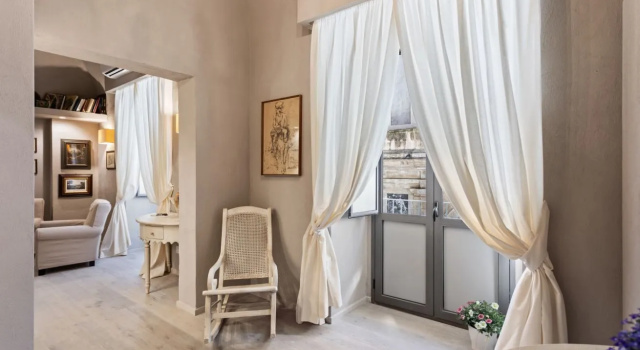 Sicily Wonderful Piazza Universita’, Забронировать Апартаменты/квартира Катания Сицилия, рядом с Театр Метрополитан