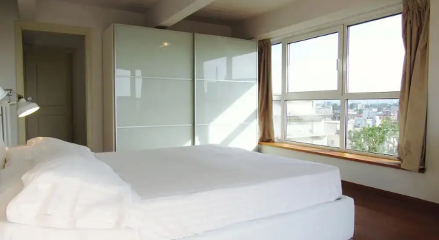 Апартаменты Embassy Aparthotel