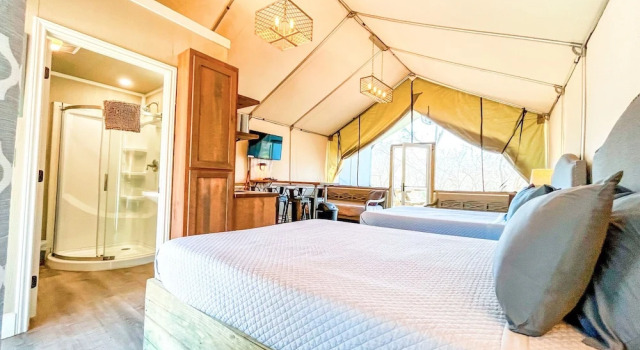 15 Son's Geronimo - Birdhouse Cabin, Забронировать Дом для отпуска Виллы Greater San Antonio, Вилла