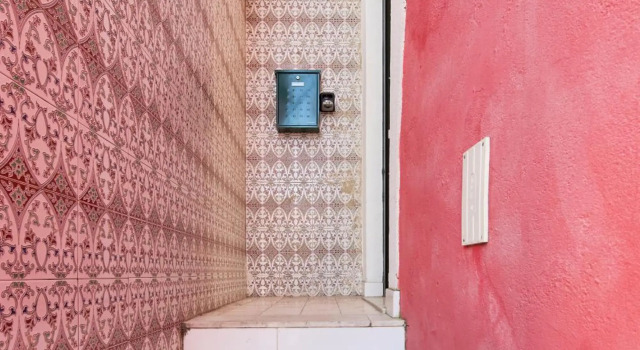 Lisbon Lodge 2#, Забронировать Отель Отели в центре Campolide, в центре