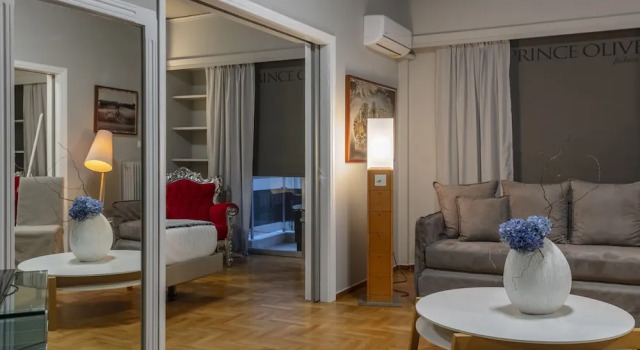 Prince Oliver Grand Apartment, Забронировать Апартаменты/квартира Афины Острова Саронического залива - Аттика, рядом с Theocharakis Foundation