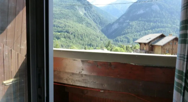 Le Sapey B 16, Book Lejlighed Hoteller i Rhône-Alps med parkering, Parkering