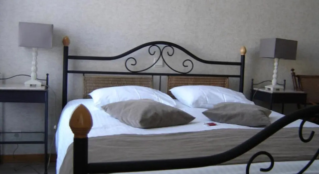 B&B Villa Des Raisins, Забронировать Вилла Отели Брюгге 3 звезды, рядом с Городские ворота Смеденпоорт, 3*